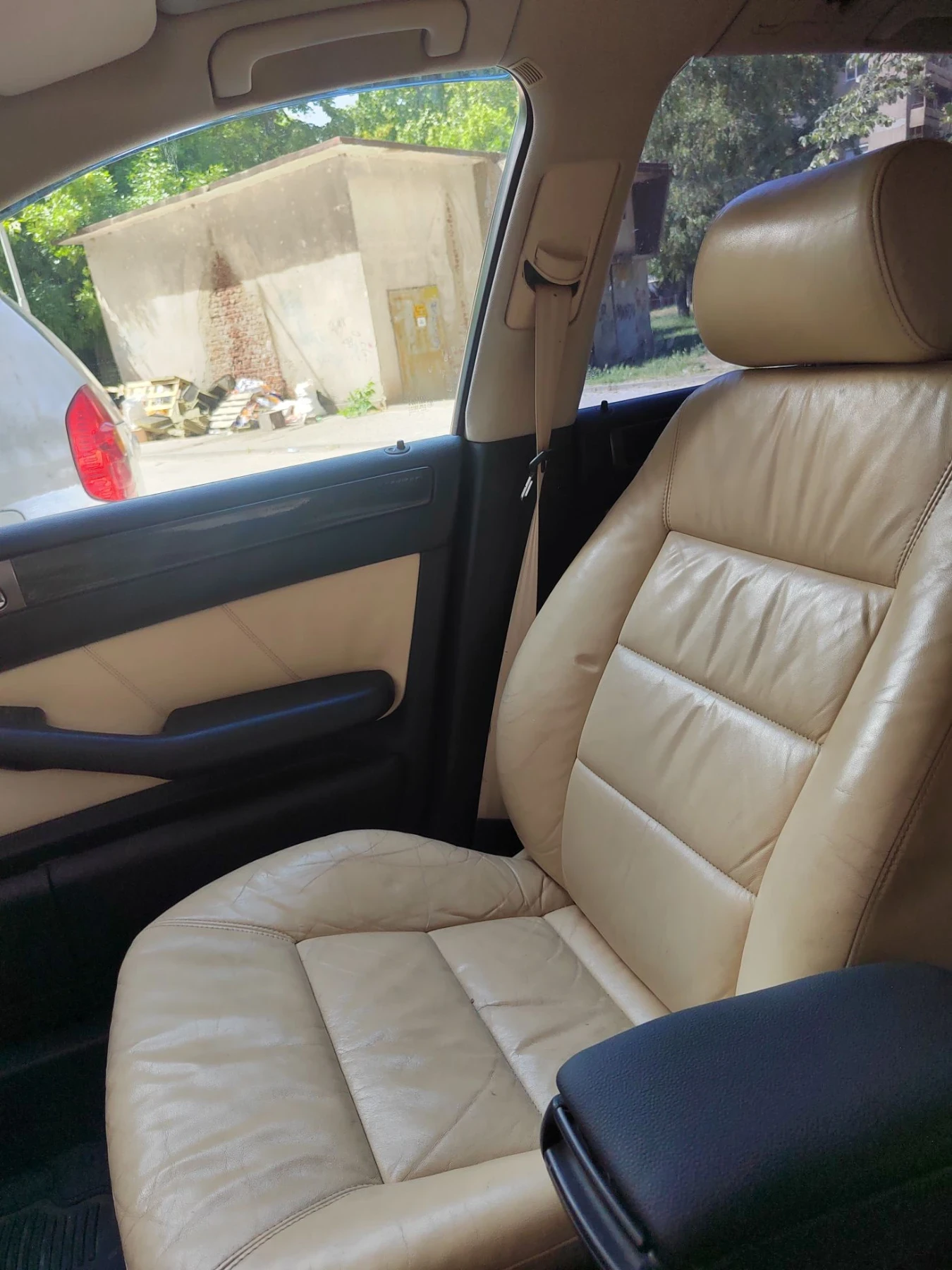 Audi A6 1.8 турбо 4х4, снимка 6 - Автомобили и джипове - 56651253
