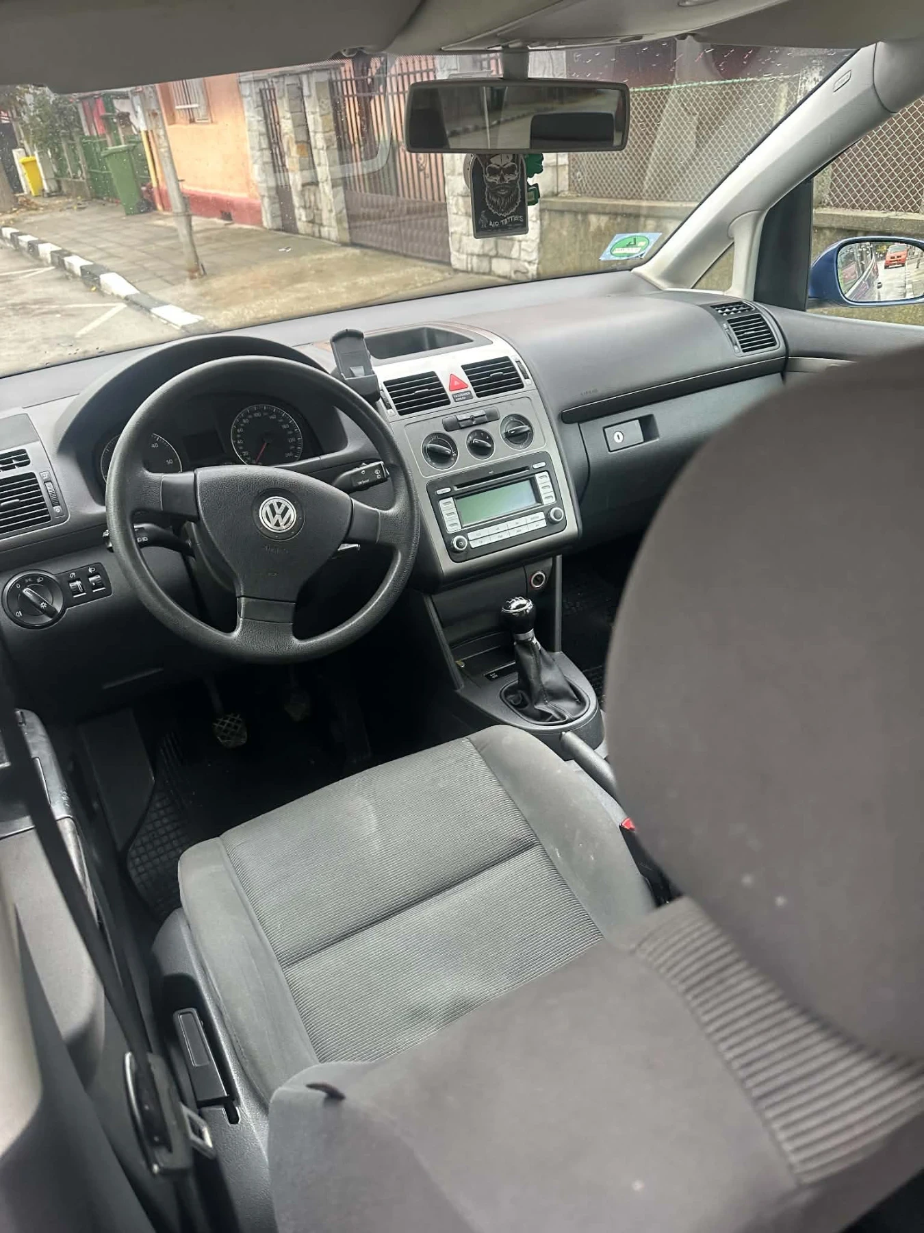 VW Touran, снимка 4 - Автомобили и джипове - 56740739