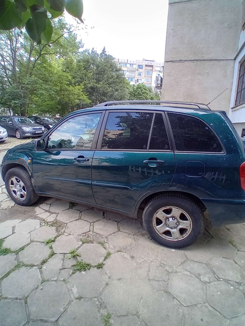 Toyota Rav4, снимка 3 - Автомобили и джипове - 45983156