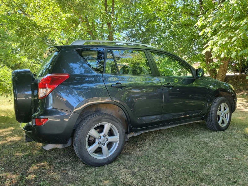 Toyota Rav4, снимка 3 - Автомобили и джипове - 47680289