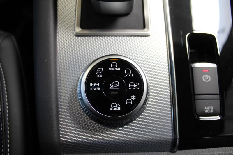 Mitsubishi Outlander НОВ!/2.4PHEV/306HP/TOP/PANO/360/HUD/MEMO/665g, снимка 13 - Автомобили и джипове - 52738745