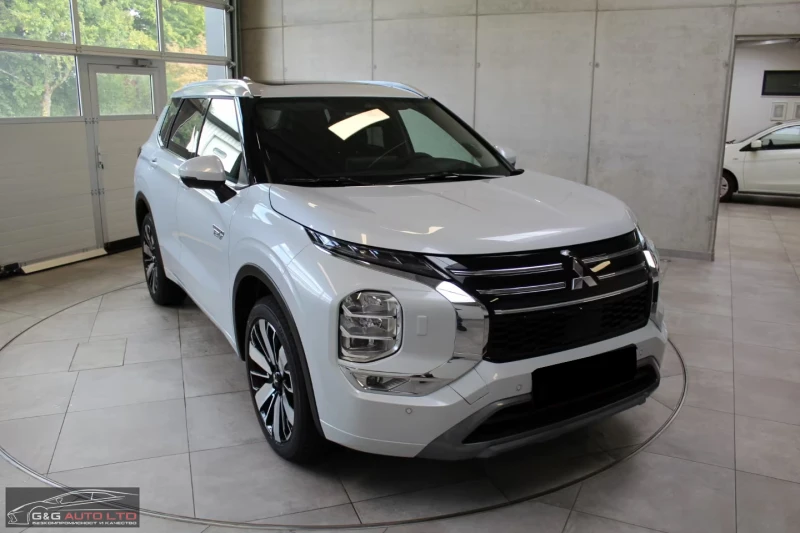 Mitsubishi Outlander НОВ!/2.4PHEV/306HP/TOP/PANO/360/HUD/MEMO/665g, снимка 4 - Автомобили и джипове - 52738745
