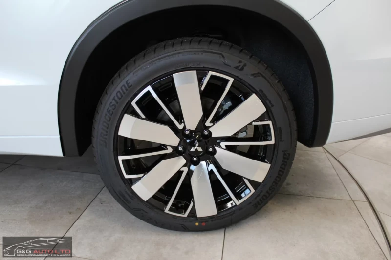 Mitsubishi Outlander НОВ!/2.4PHEV/306HP/TOP/PANO/360/HUD/MEMO/665g, снимка 15 - Автомобили и джипове - 52738745