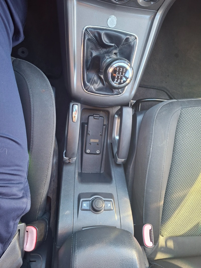 Opel Antara 2.4 4x4, снимка 10 - Автомобили и джипове - 52930114