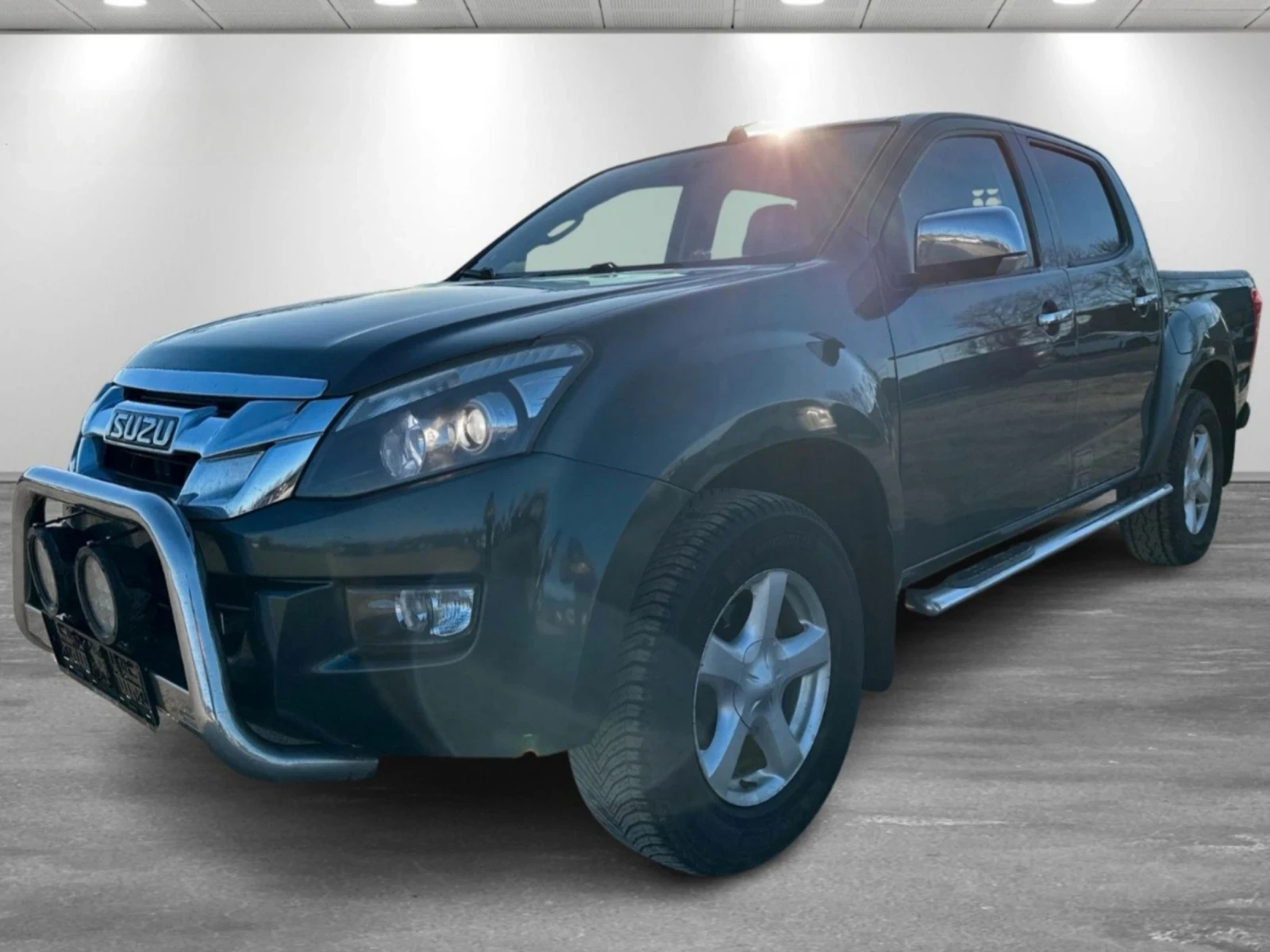 Isuzu D-max CREW CAB / 2.5 diesel / 163hp / EU6 / VAT - изображение 2