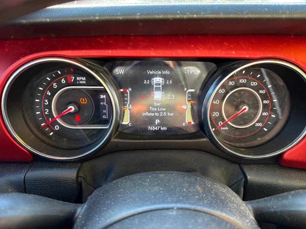 Jeep Gladiator * Rubicon * CARFAX * БЕЗ ПЪРВОНАЧАЛНА ВНОСКА - изображение 8