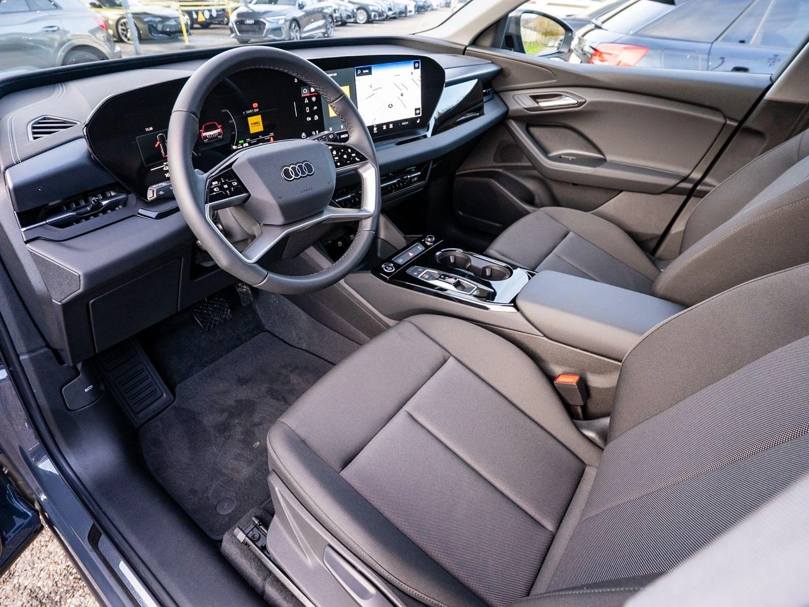 Audi Q6 83kW* S-LINE* DISTR* KEYLESS* 360CAM* MATRIX*  - изображение 7