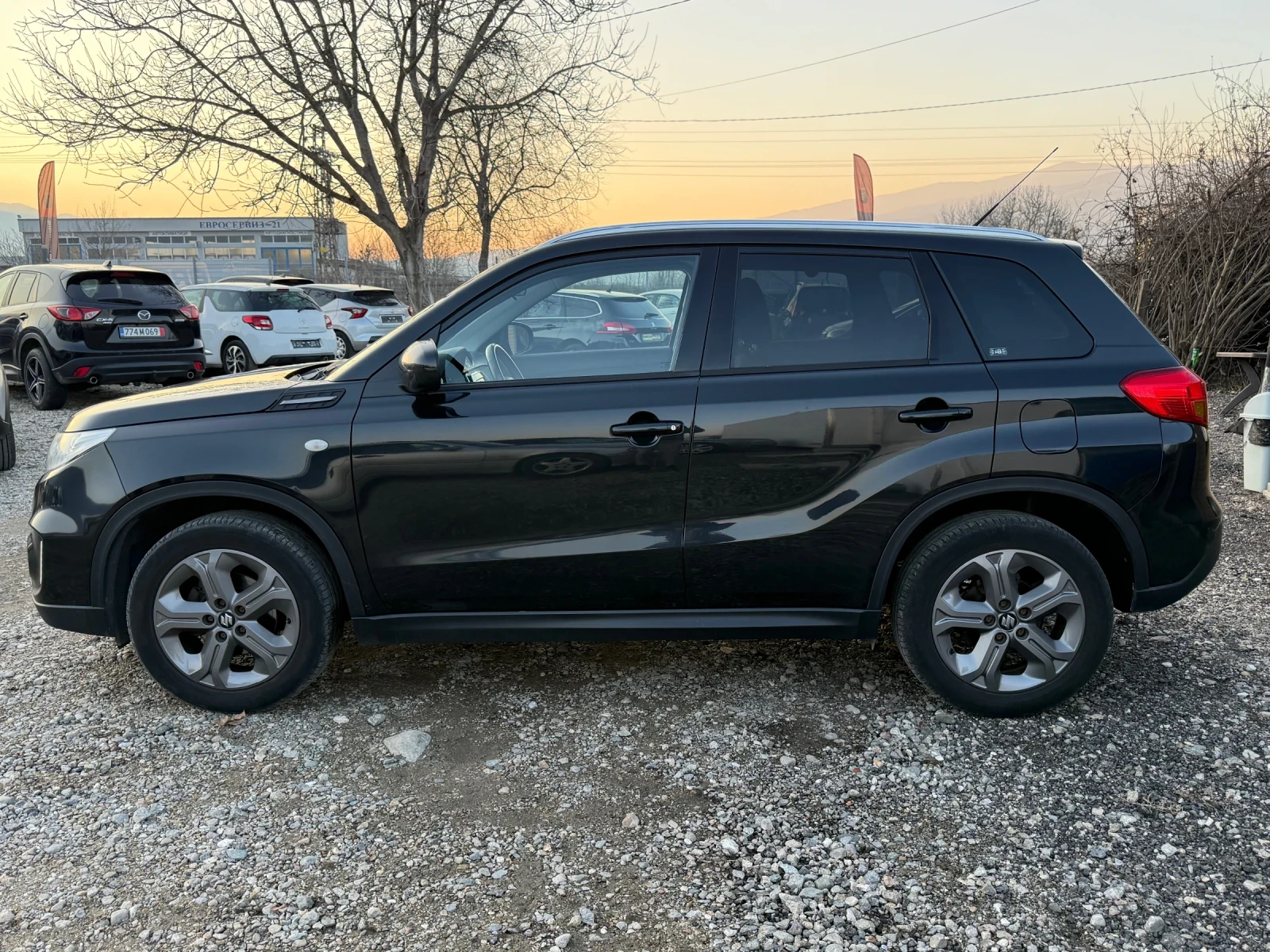 Suzuki Vitara 1.6 DDS NAVI CAMERA DISTRONIC EURO 6 - изображение 4