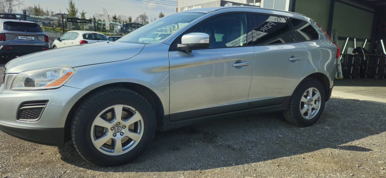 Volvo XC60, снимка 3 - Автомобили и джипове - 54598728