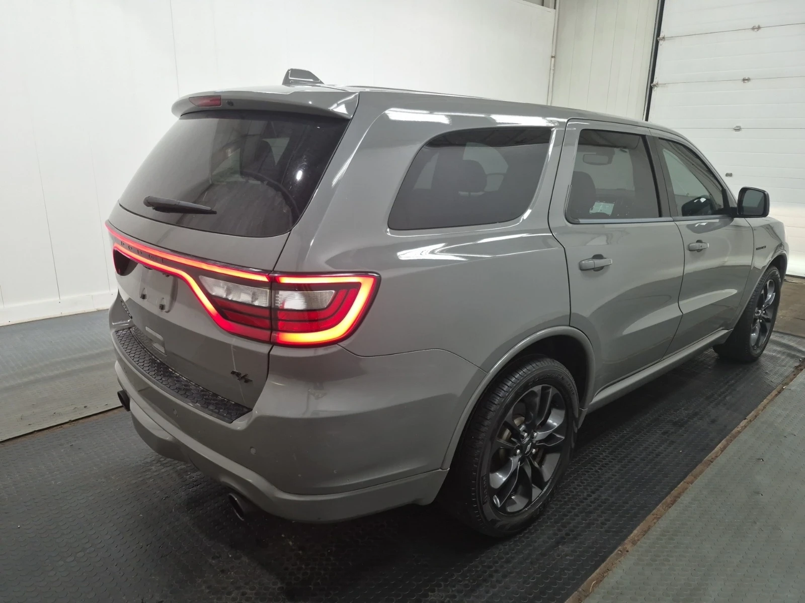 Dodge Durango R/T 5.7 HEMI * * CARFAX * * АВТО КРЕДИТ * * , снимка 3 - Автомобили и джипове - 54885732