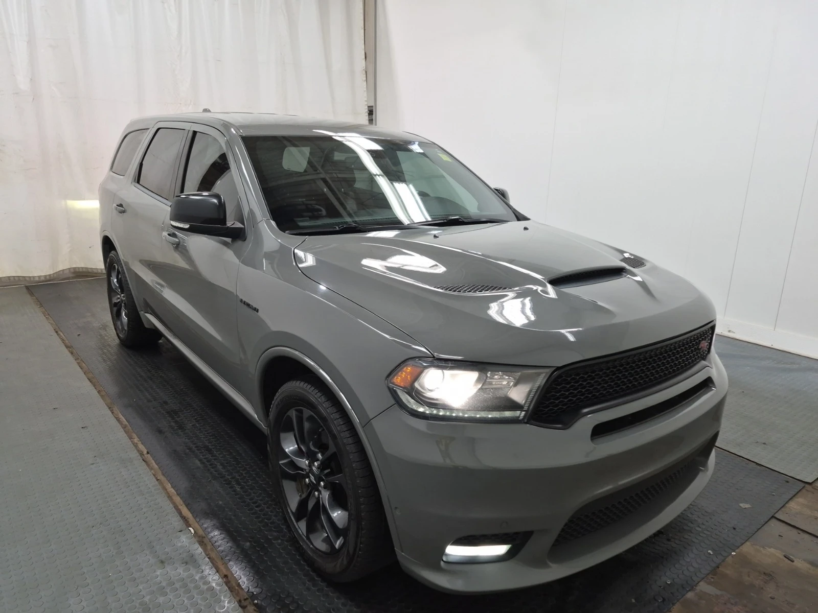 Dodge Durango R/T 5.7 HEMI * * CARFAX * * АВТО КРЕДИТ * * , снимка 2 - Автомобили и джипове - 54885732
