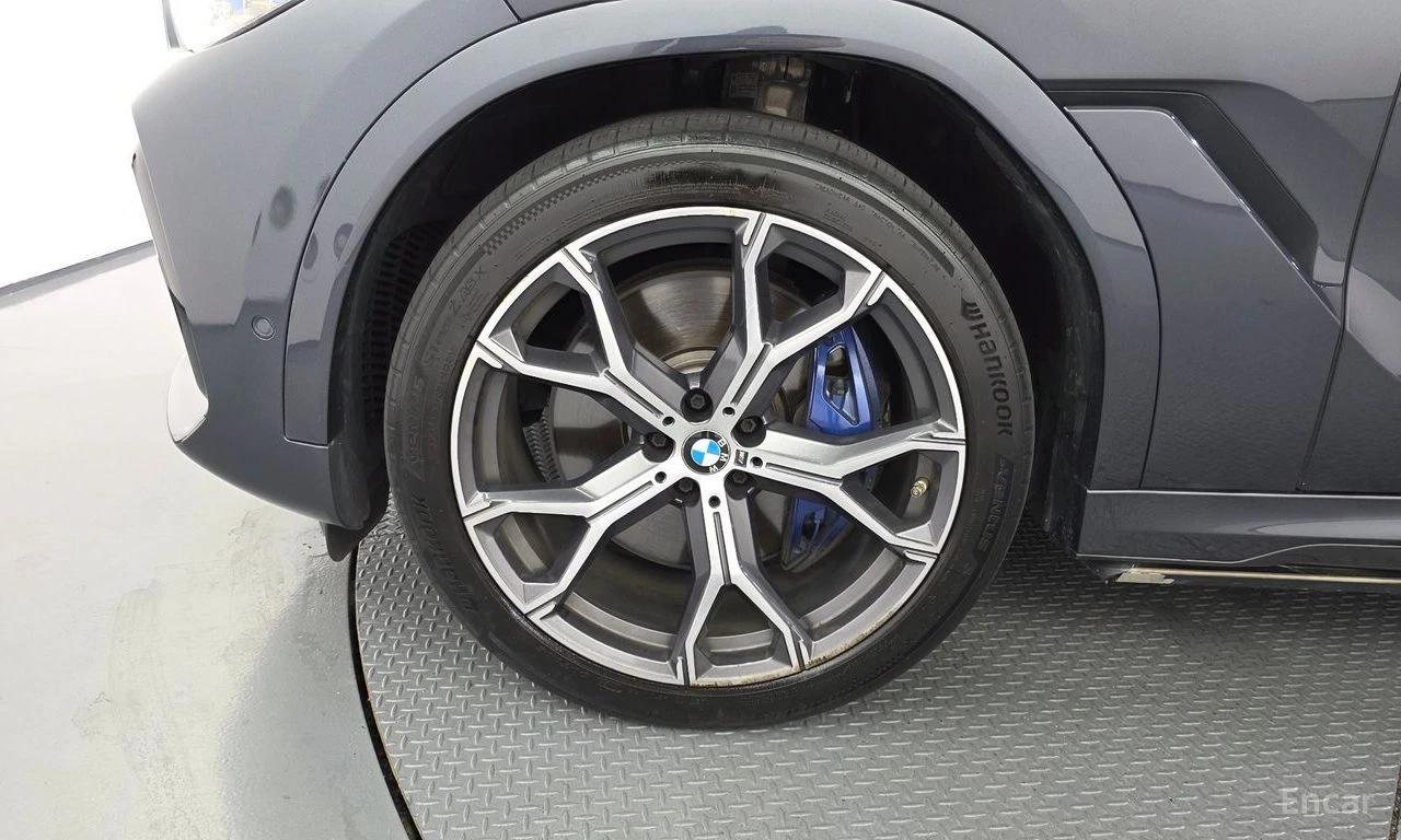 BMW X6 M* SPORT* LASER* ДИСТРОНИК* 360КАМЕРА* МАСАЖ* LANE, снимка 5 - Автомобили и джипове - 55003652