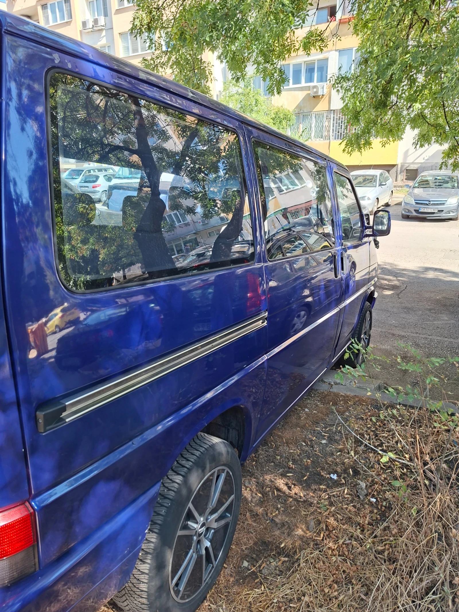 VW T4, снимка 2 - Бусове и автобуси - 56117972