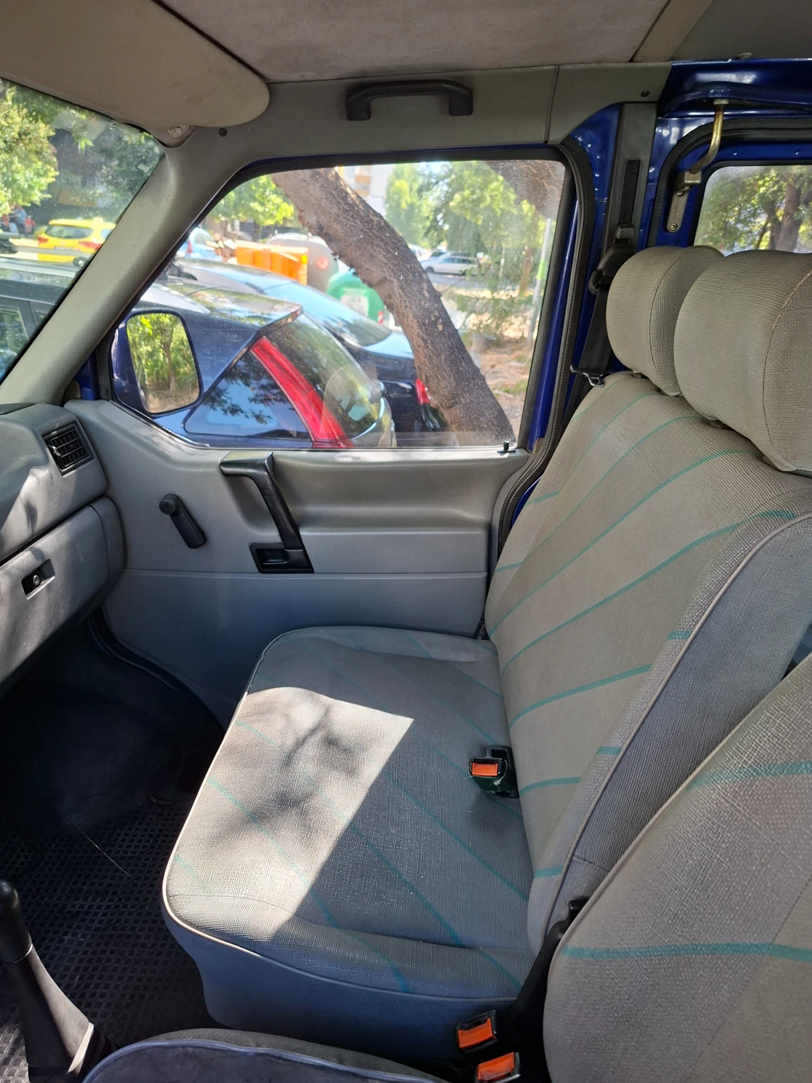VW T4, снимка 10 - Бусове и автобуси - 56117972