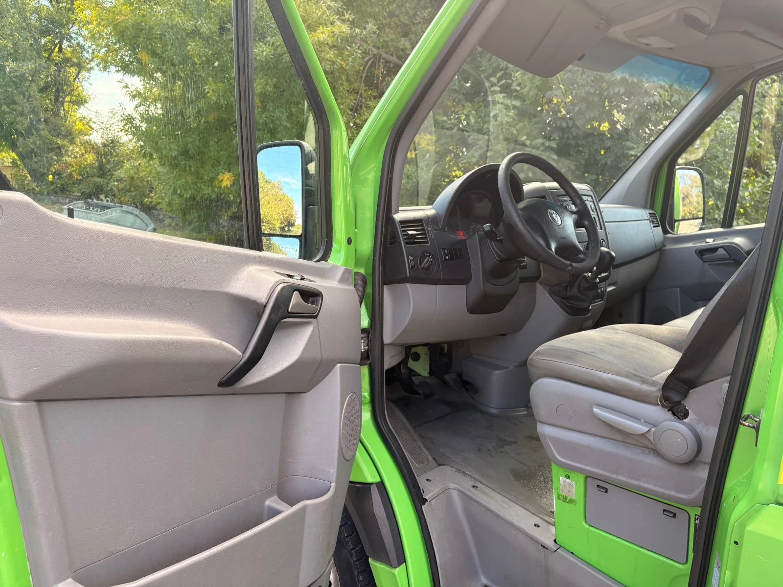 VW Crafter, снимка 12 - Бусове и автобуси - 56413051