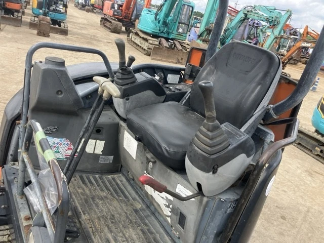 Багер Hitachi ZX30U-2 * ОЧАКВАН 15.10.2026!!!, снимка 6 - Индустриална техника - 54774747