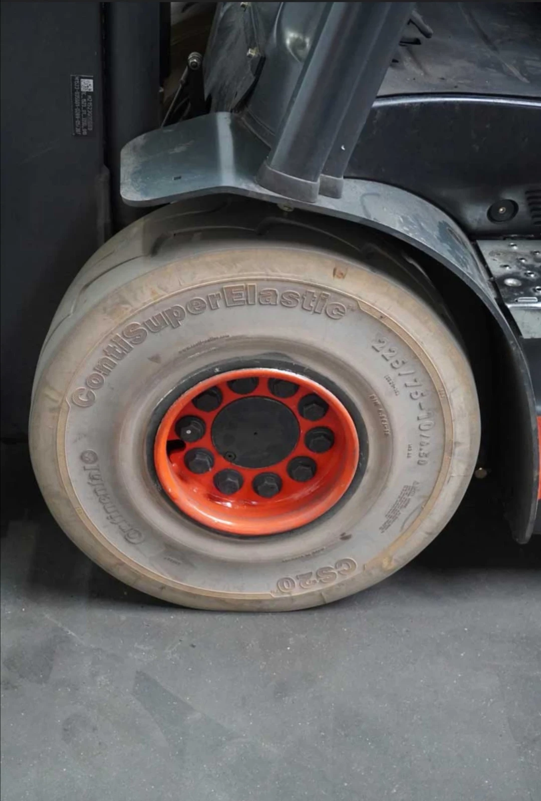 Електрокар Linde Е30, снимка 7 - Индустриална техника - 54284126