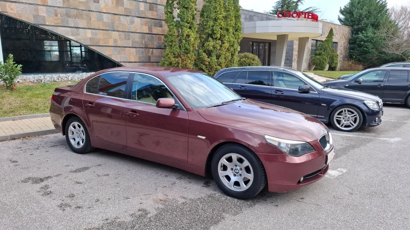 BMW 523 i, снимка 1 - Автомобили и джипове - 48342004