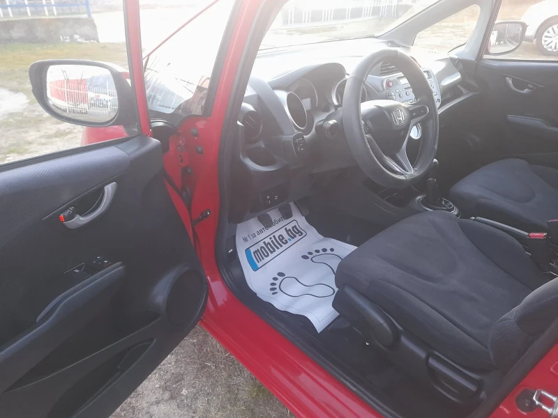 Honda Jazz 1.4 бензин, снимка 11 - Автомобили и джипове - 48853005