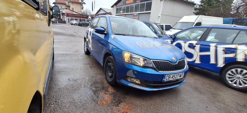 Skoda Fabia 1.0 MPI, снимка 2 - Автомобили и джипове - 52537261