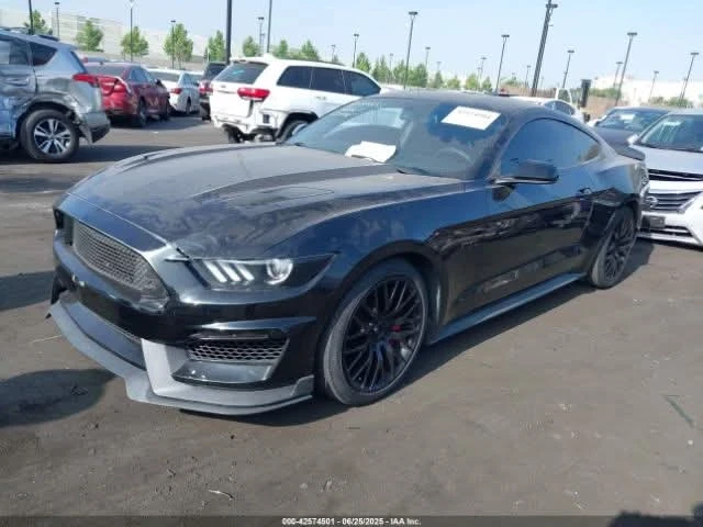 Ford Mustang GT - изображение 2