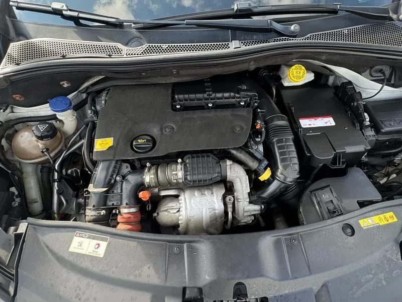 Peugeot 2008 1.6 BlueHDI - САМО 30% АВАНС, снимка 6 - Автомобили и джипове - 56016832
