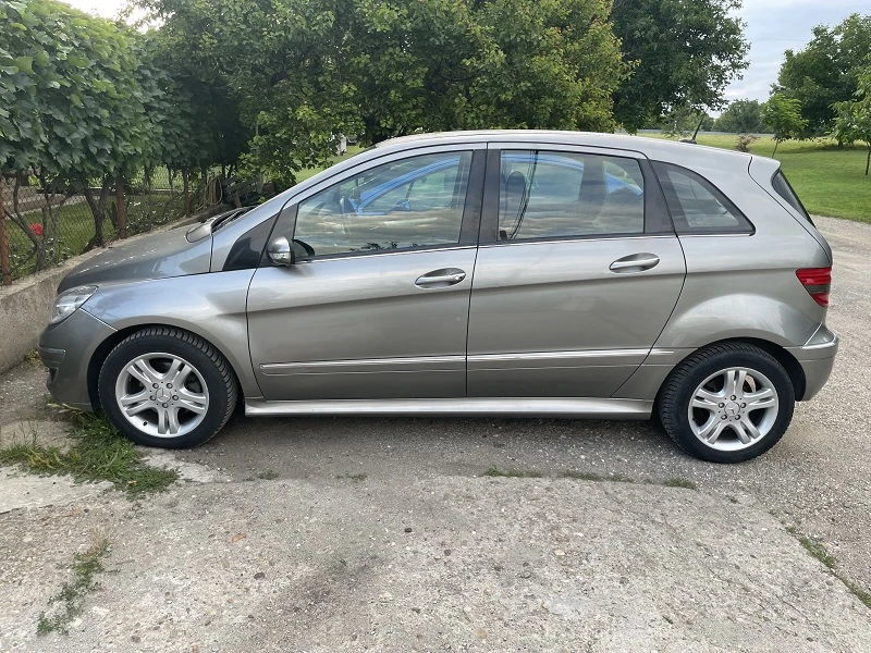 Mercedes-Benz B 200, снимка 2 - Автомобили и джипове - 56111949