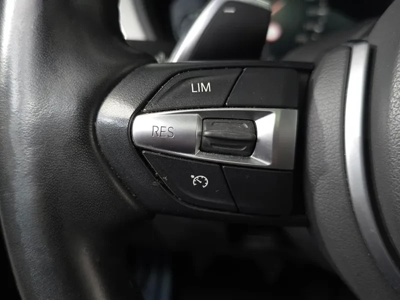 BMW 320 i - САМО 30% АВАНС, снимка 15 - Автомобили и джипове - 56304493