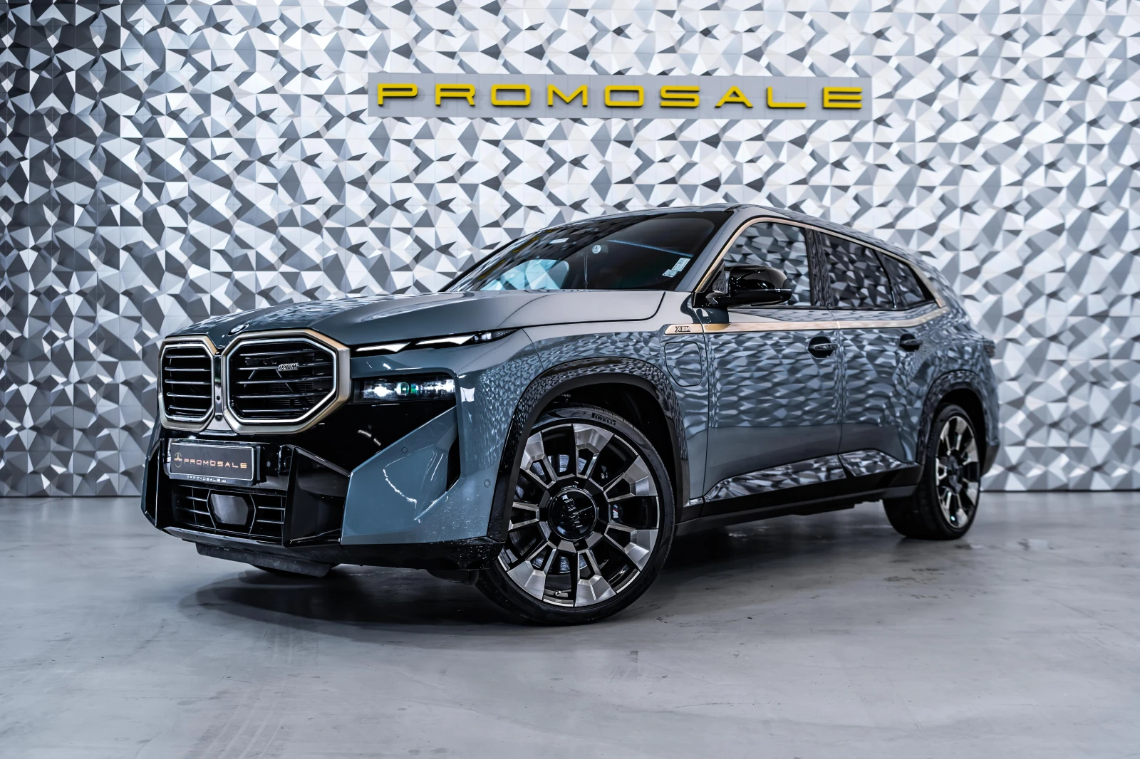 BMW XM xDrive* Bowers&Wilkins* 360, снимка 1