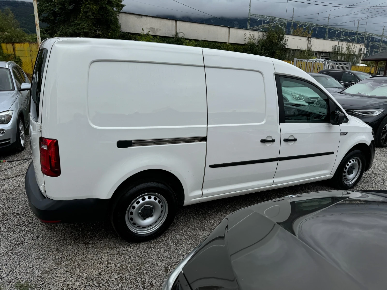 VW Caddy Maxi-1.4i CNG 110hp-186000km-5.2020г-Обслужен - изображение 9