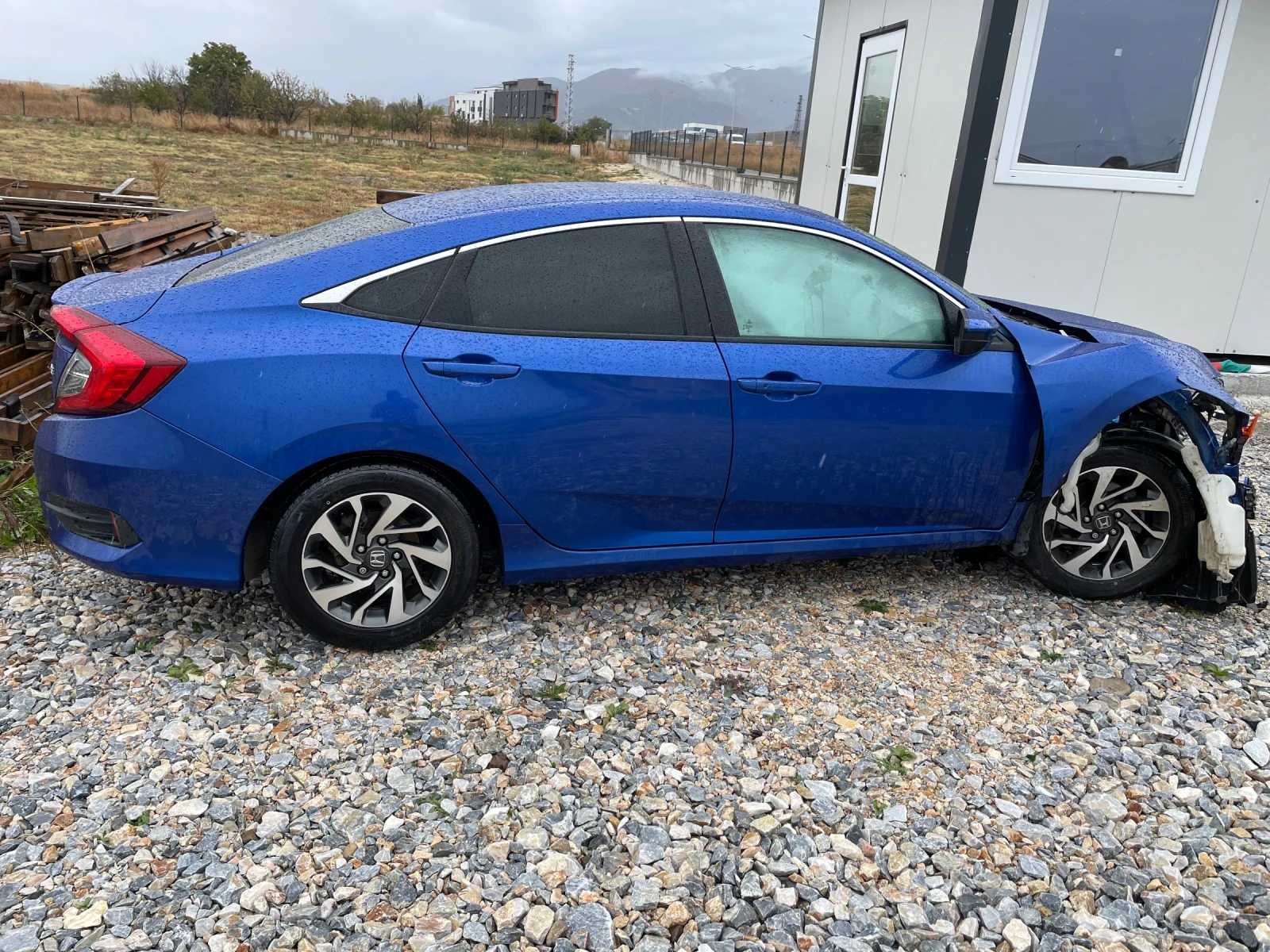Honda Civic продава се на части! - изображение 2