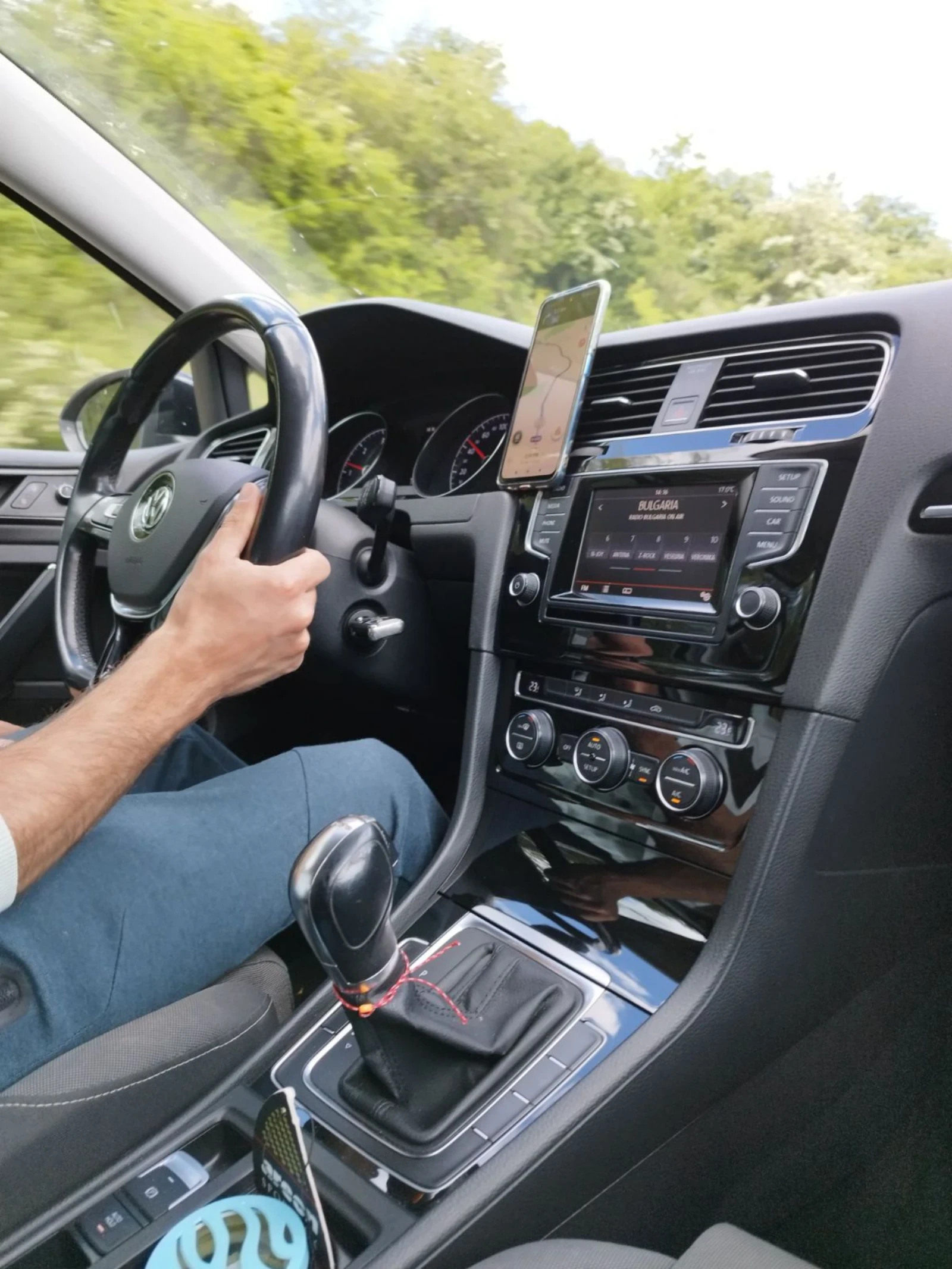 VW Golf 1.6 TDI BlueMotion DSG - изображение 9