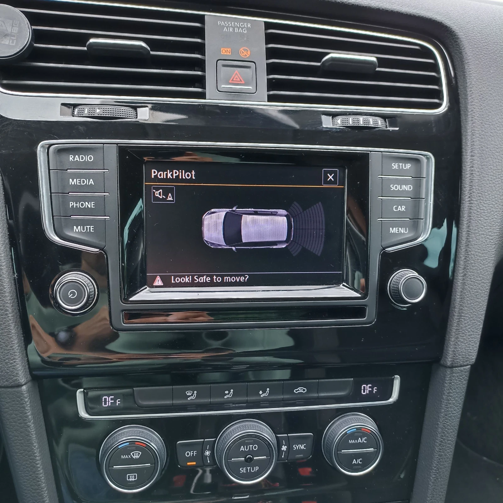 VW Golf 1.6 TDI BlueMotion DSG - изображение 10