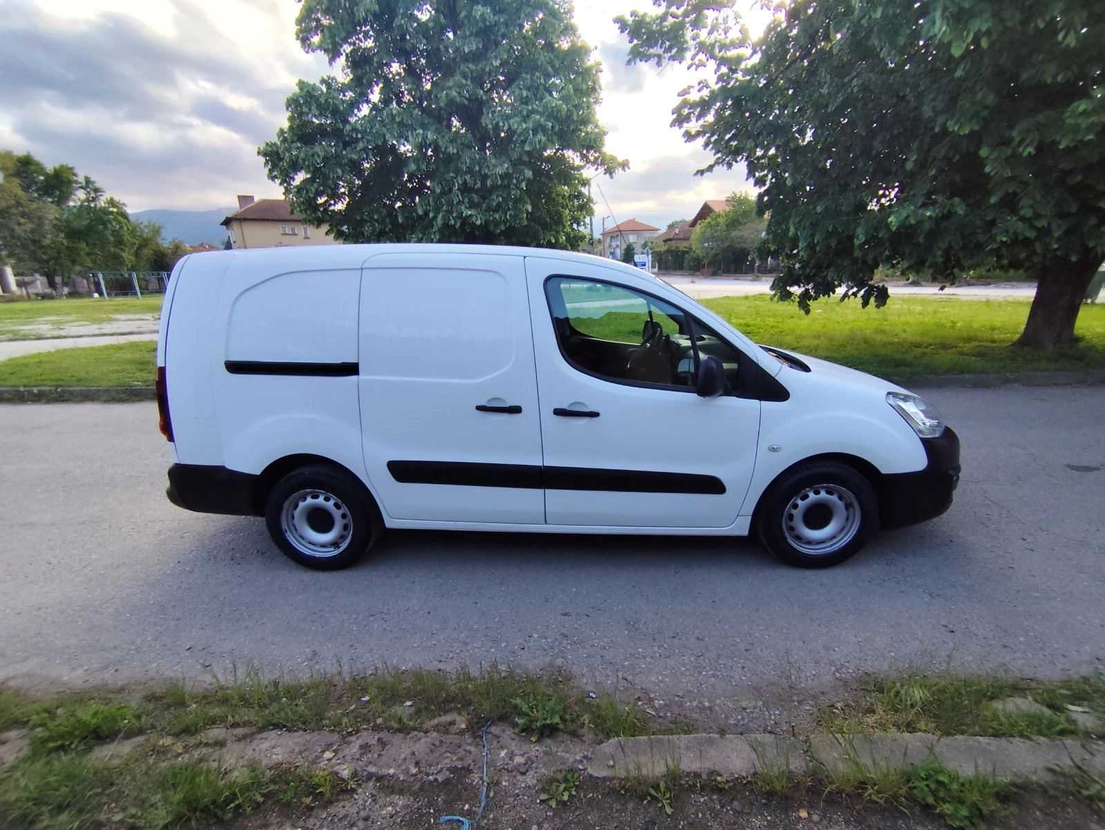 Citroen Berlingo 1.6 hdi Макси - изображение 3
