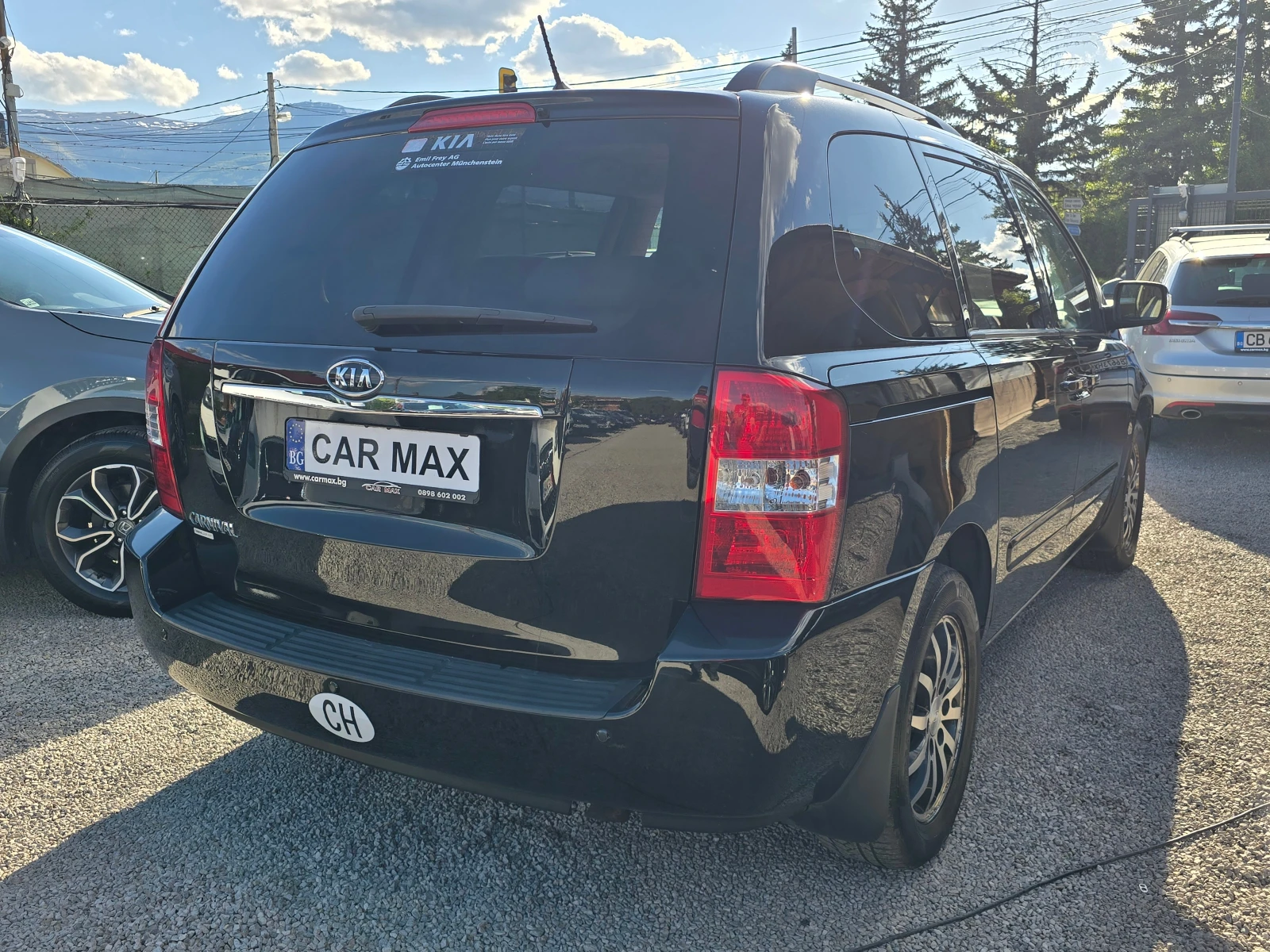 Kia Carnival 2.2CRDi/Авт./Кожа/Лизинг/Швейцария - изображение 5