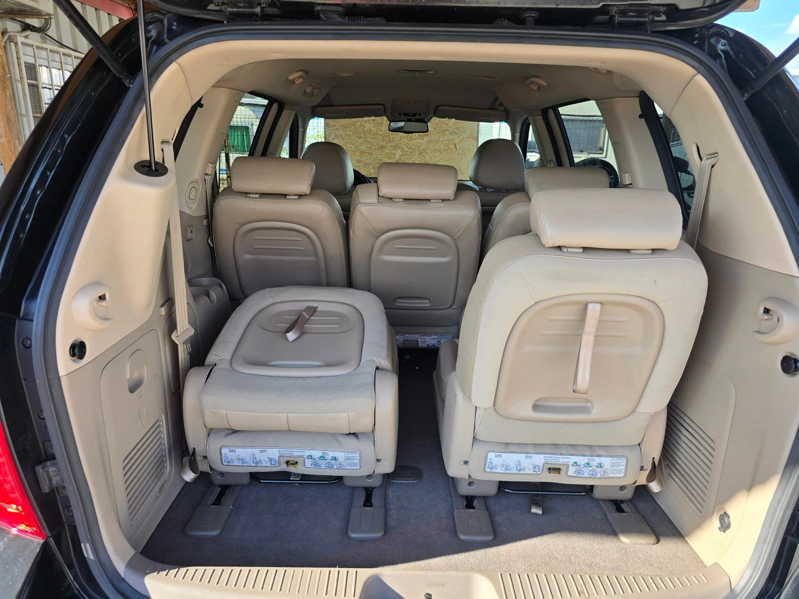 Kia Carnival 2.2CRDi/Авт./Кожа/Лизинг/Швейцария - изображение 4