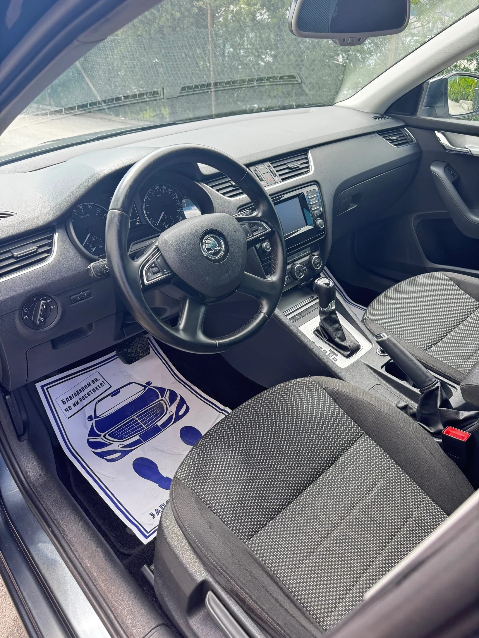 Skoda Octavia 2.0TDI 150к.с. DSG* PANO* NAVI - изображение 5