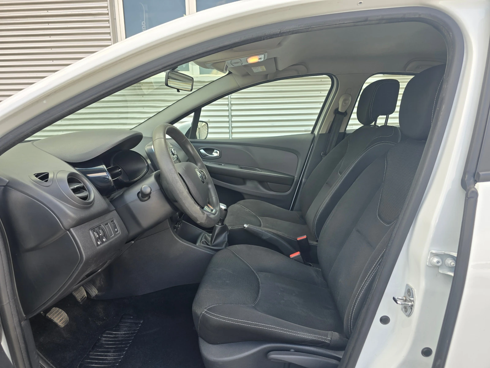 Renault Clio 0.9 Tce - изображение 6