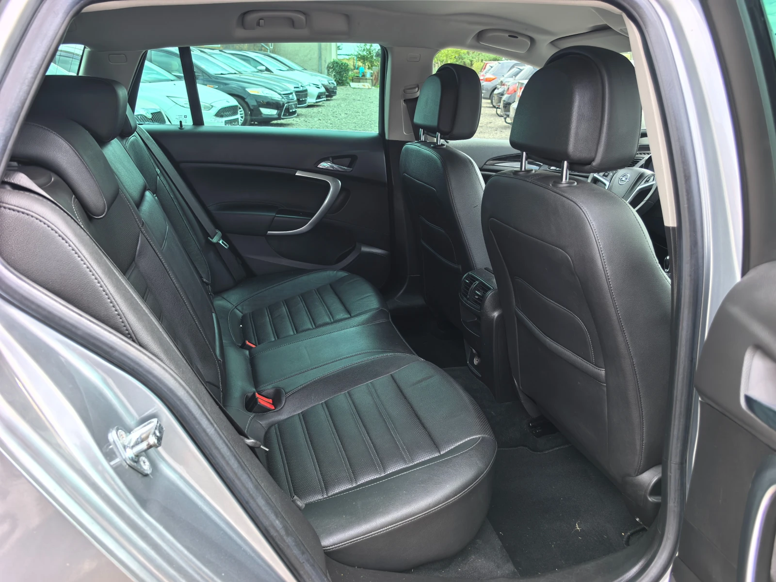 Opel Insignia 2.0T 44 | Mobile.bg   12