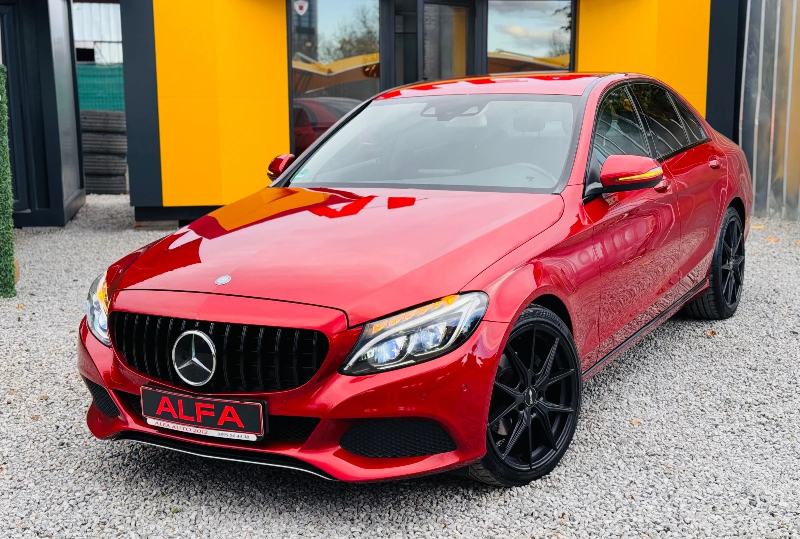 Mercedes-Benz C 220 d/AMG/СЕДАН/ВС.ЕКТРИ/СЕРВ.ИСТОРИЯ/НОВА КОЛА/// - изображение 3