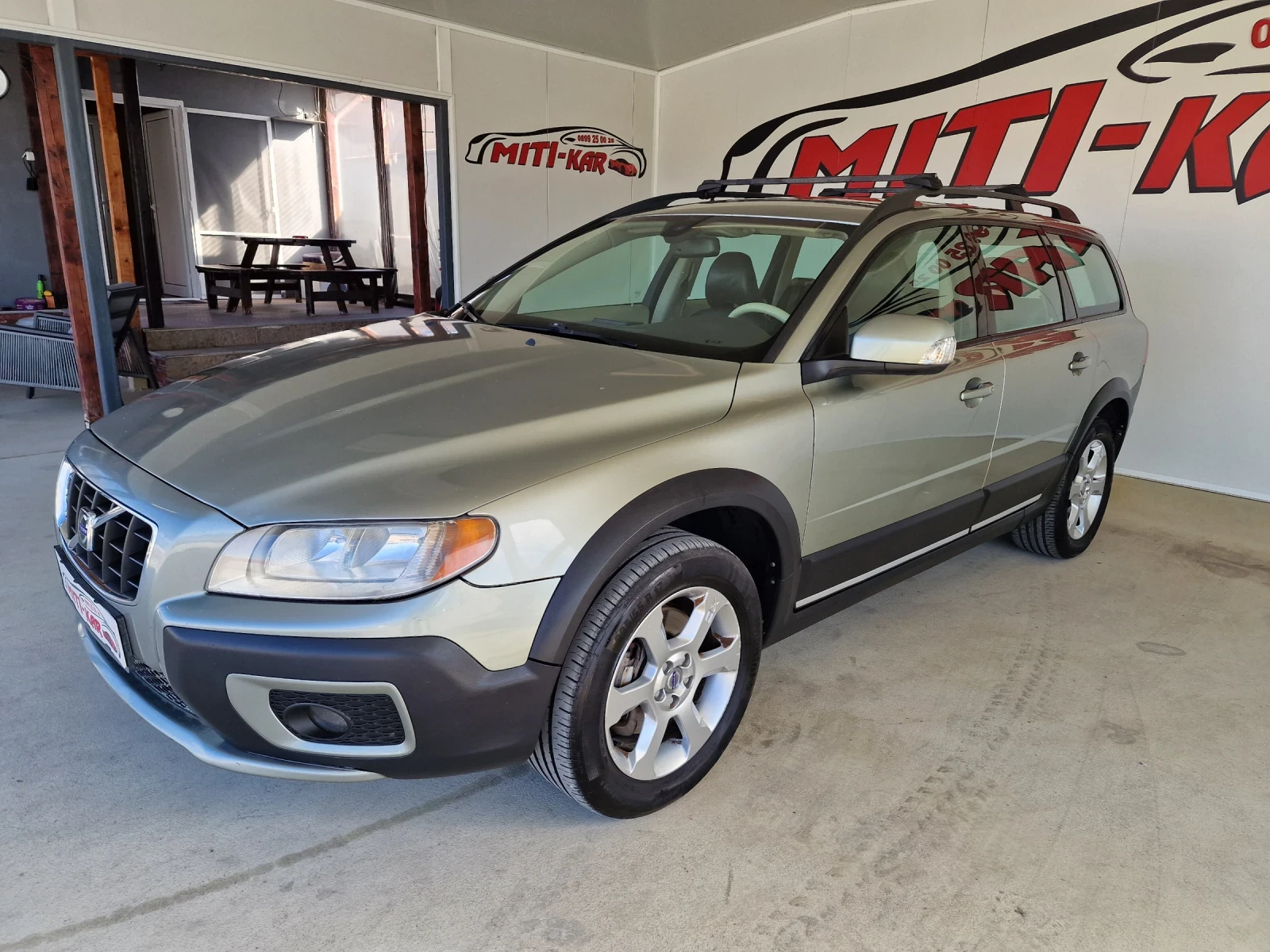 Volvo Xc70 D5 2.4 185kc 4x4, снимка 3 - Автомобили и джипове - 53816757