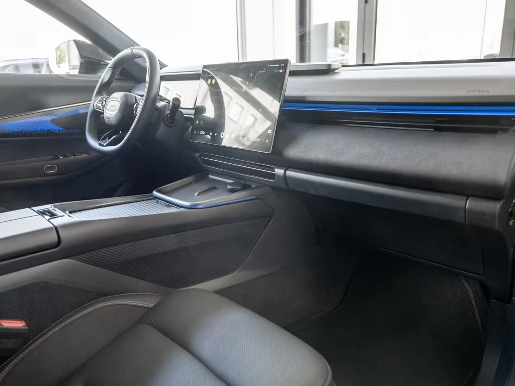 LynkCo 08 1.5 PHEV H/K PANORAMA MATRIX 360-CAM, снимка 6 - Автомобили и джипове - 54269669