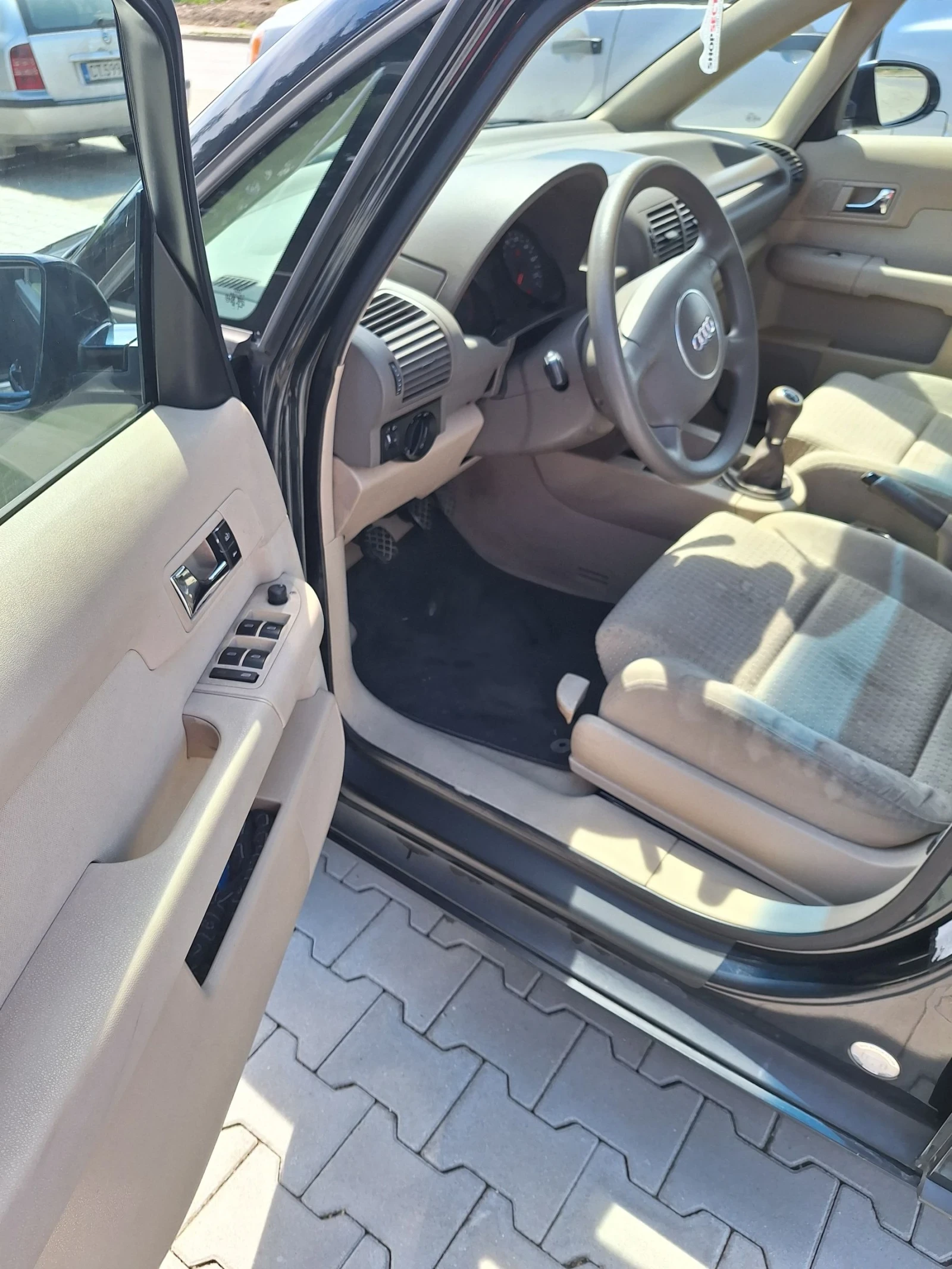 Audi A2 1.4 75к.с., снимка 5 - Автомобили и джипове - 54304903