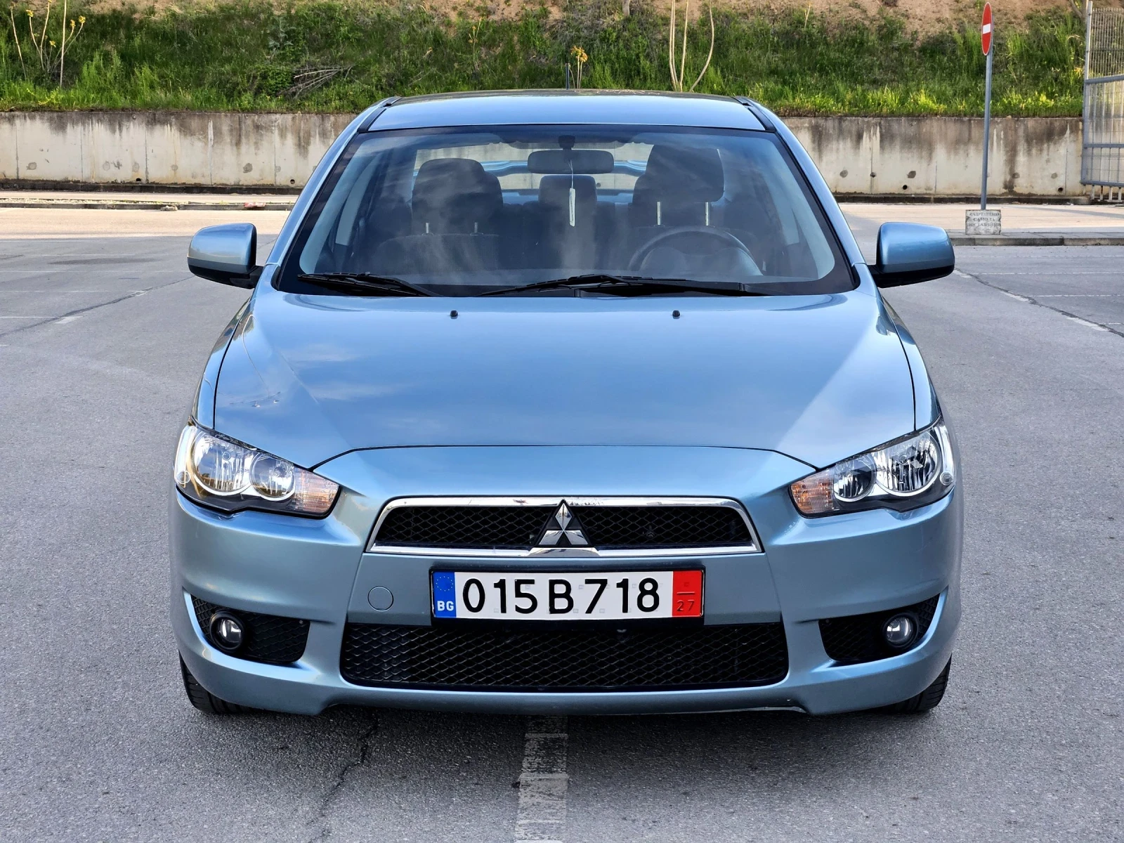 Mitsubishi Lancer 1.8 седан