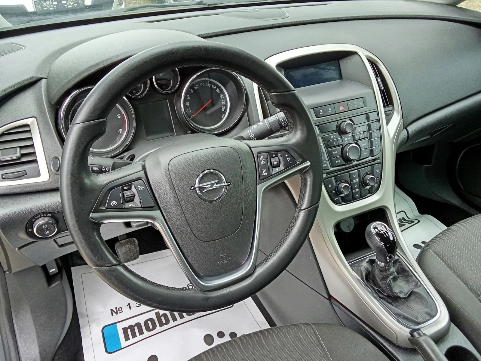 Opel Astra 17CDTI-110k.c., снимка 12 - Автомобили и джипове - 54549385