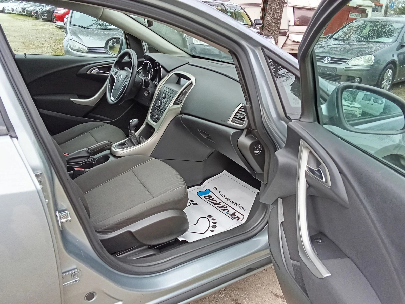 Opel Astra 17CDTI-110k.c., снимка 13 - Автомобили и джипове - 54549385