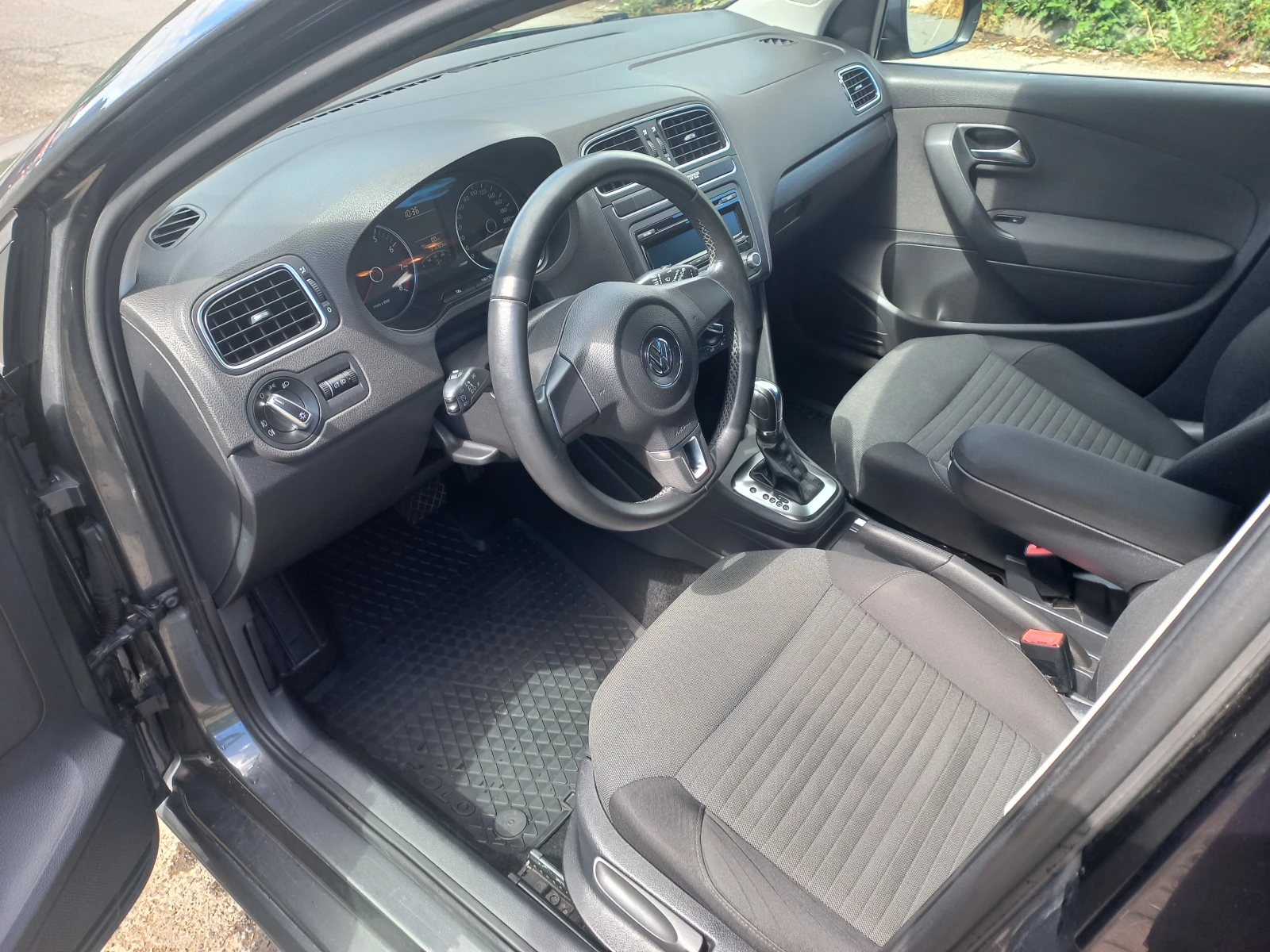 VW Polo 1.4 TSI, снимка 5 - Автомобили и джипове - 54585031
