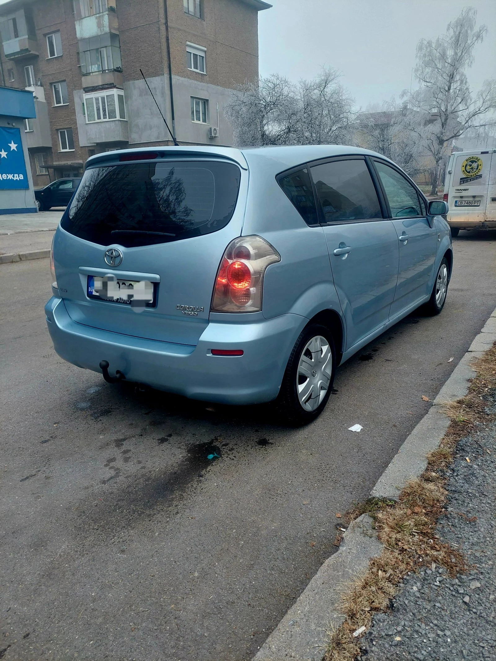 Toyota Corolla verso 1.8 VVTI, снимка 3 - Автомобили и джипове - 55143375
