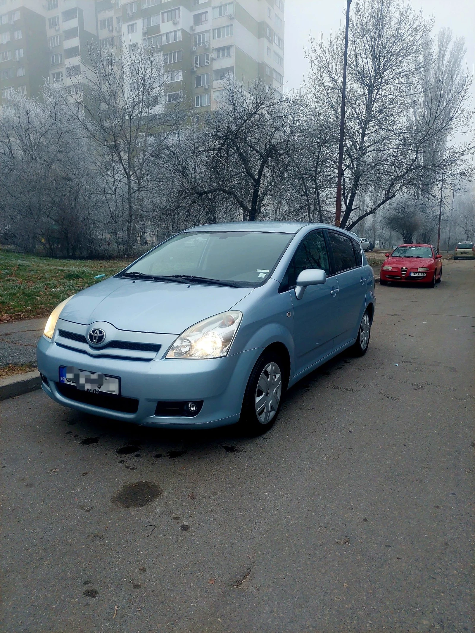 Toyota Corolla verso 1.8 VVTI, снимка 5 - Автомобили и джипове - 55143375