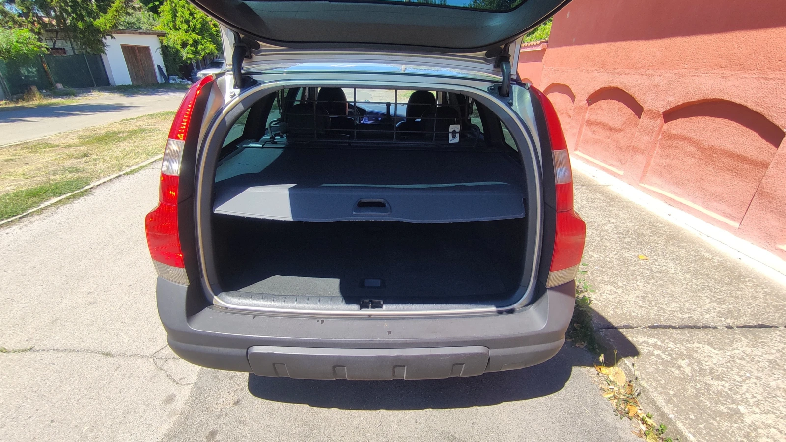 Volvo Xc70 T5, снимка 10 - Автомобили и джипове - 55682546